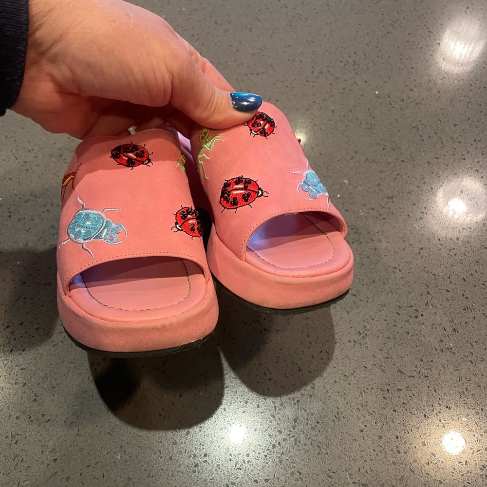 Pink Slide Sandals with Ladybug Embroidery - Picture 6 of 6